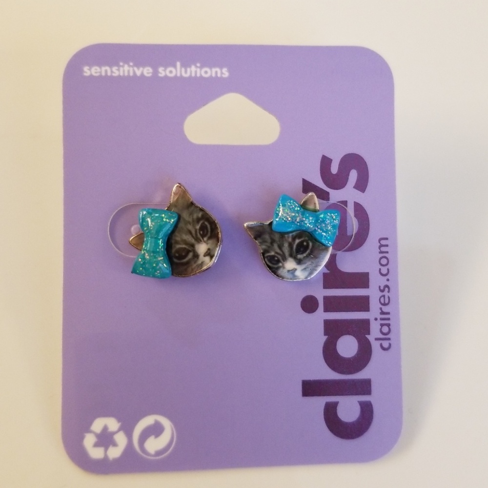 NWT cat earings